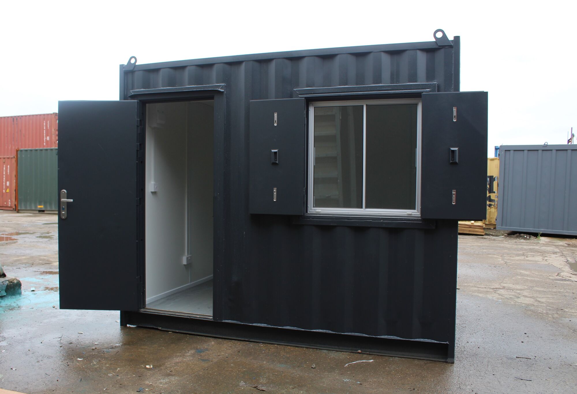 SHIPPING CONTAINERS 10ft ModiBox Office view 2
