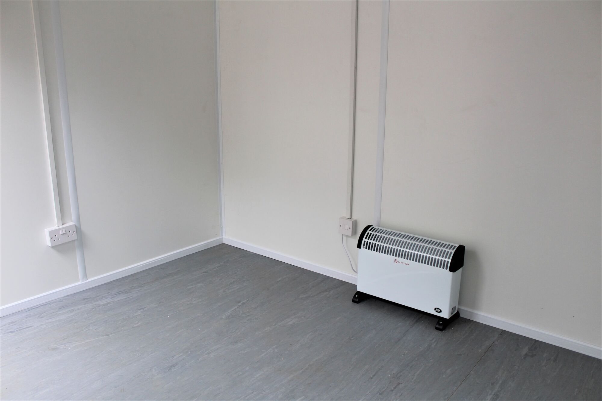 SHIPPING CONTAINERS 10ft ModiBox Office view 3