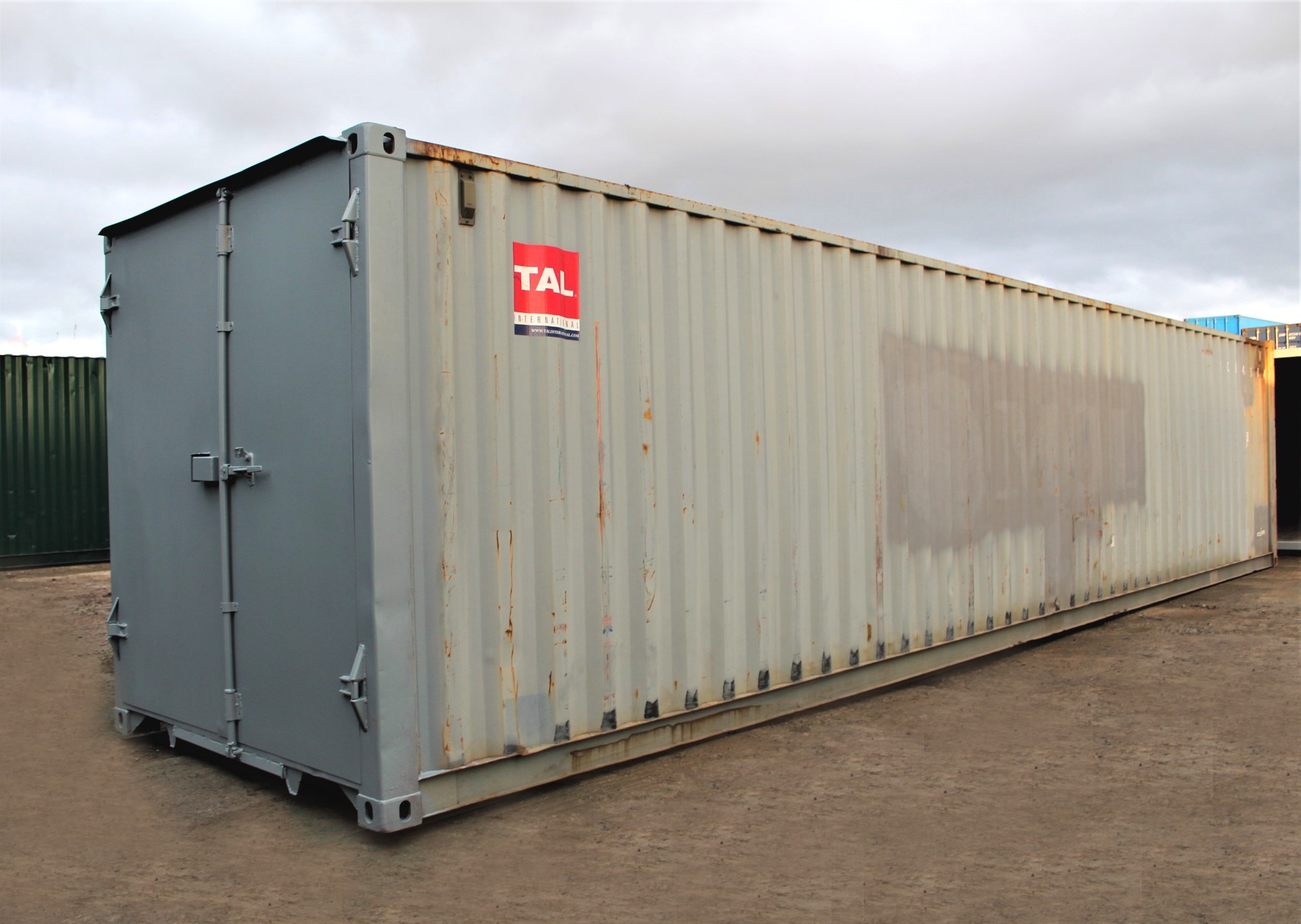 Used 40ft Shipping Containers For Sale 40ft ISO S1 Doors view 2
