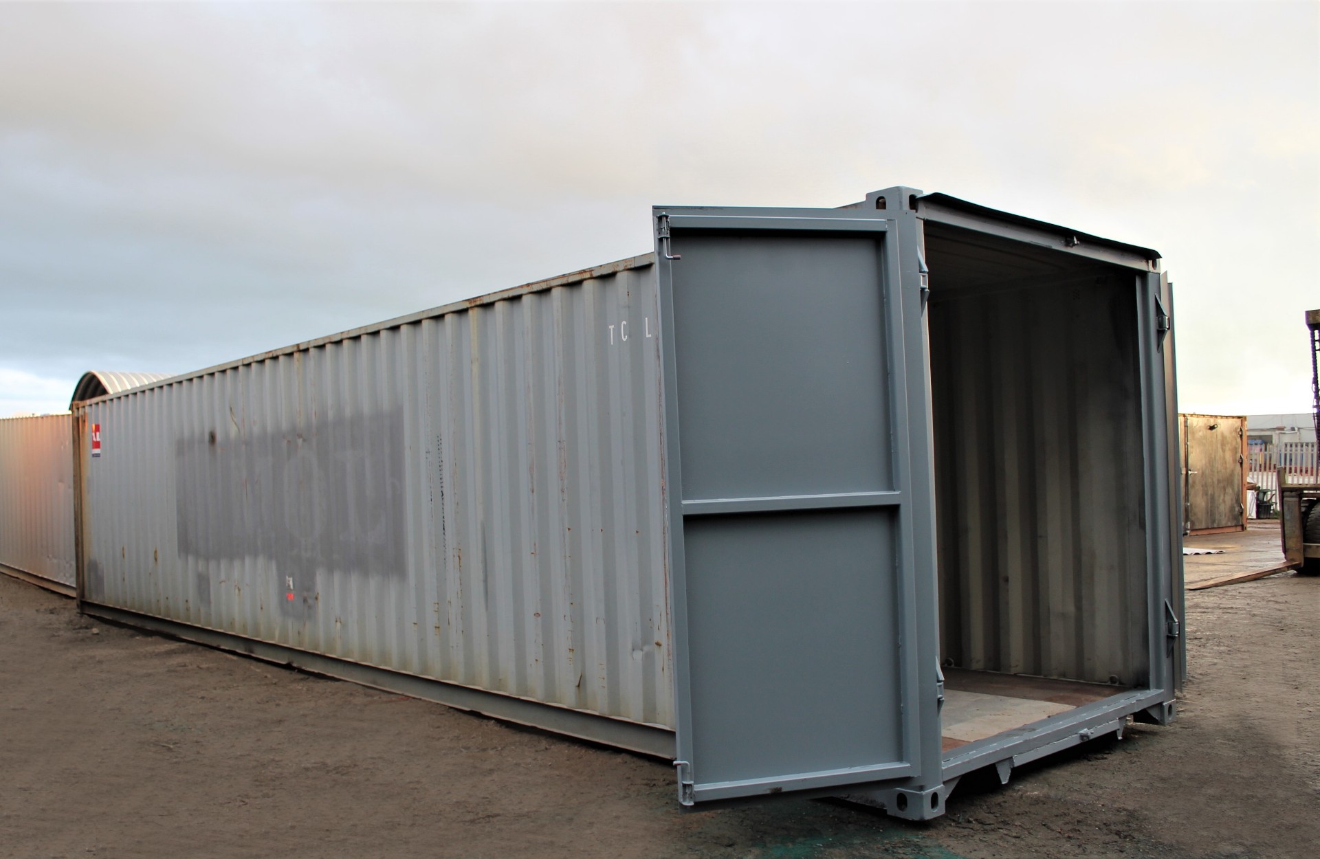 Used 40ft Shipping Containers For Sale 40ft ISO S1 Doors view 5