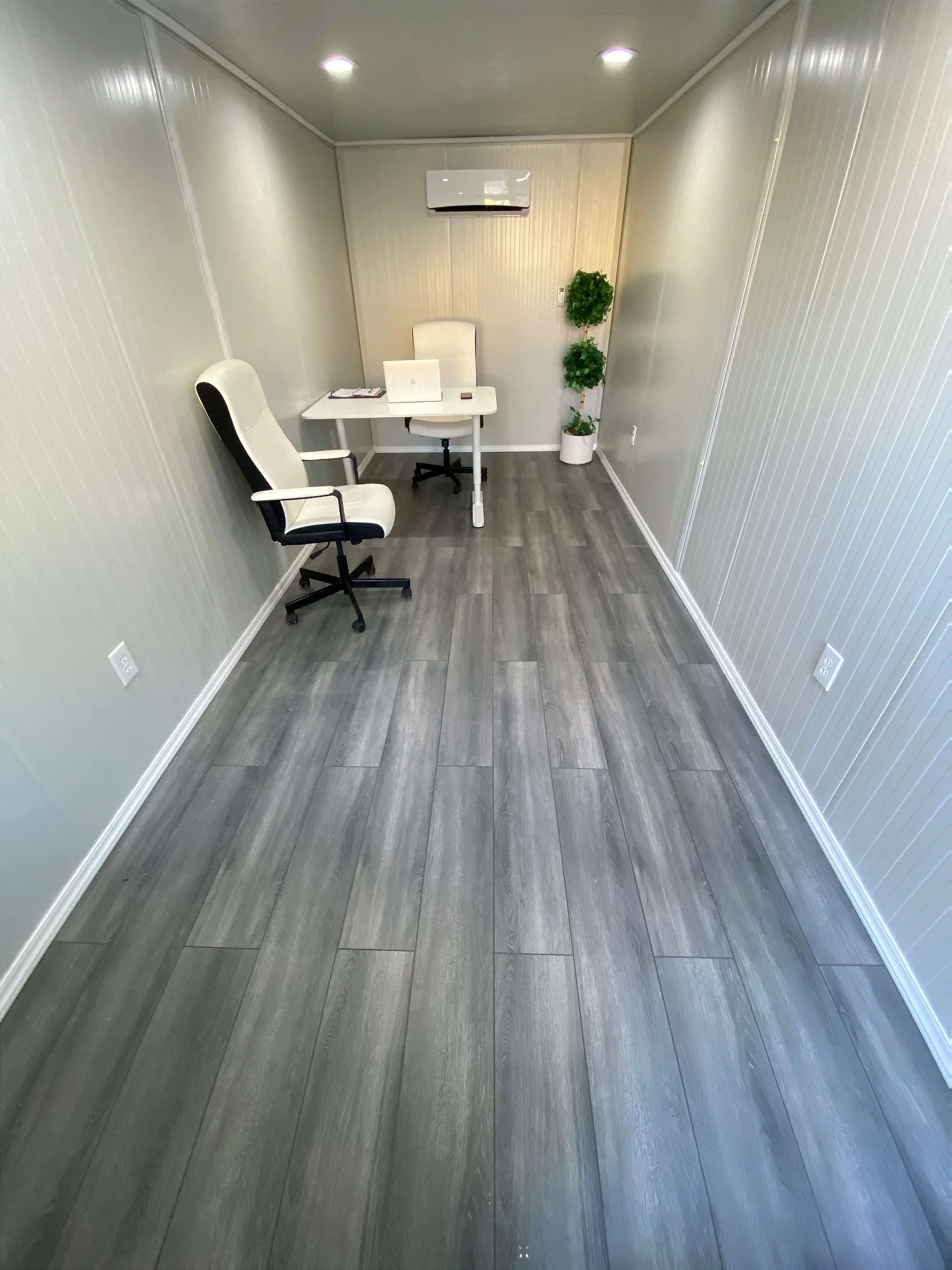 20Ft Mobile Office Container view 3