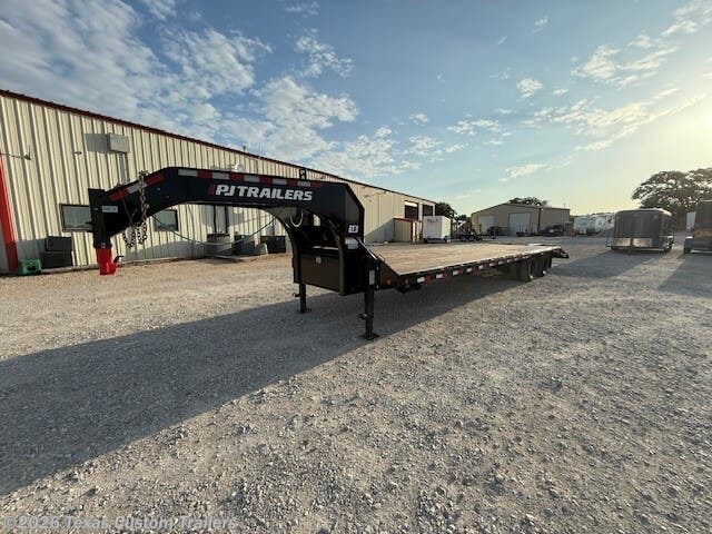 2024 PJ Trailers USED 32' GN Low-Pro Flatbed  25K view 2