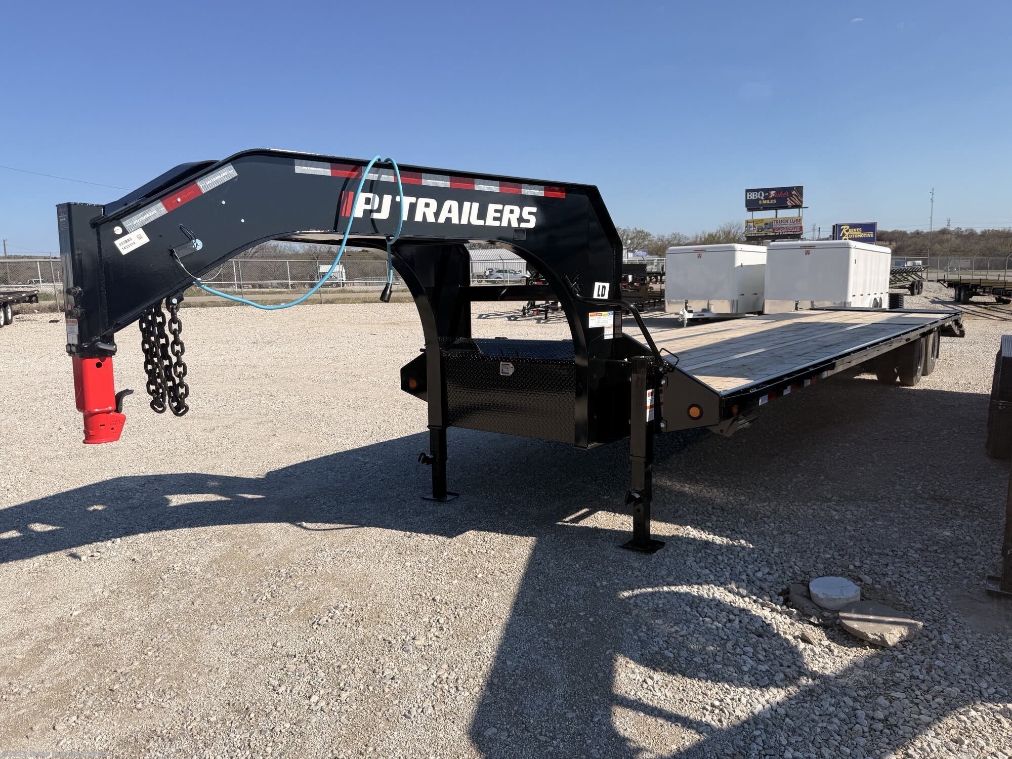 2026 PJ Trailers 40' LP Flatdeck w/Duals 25K